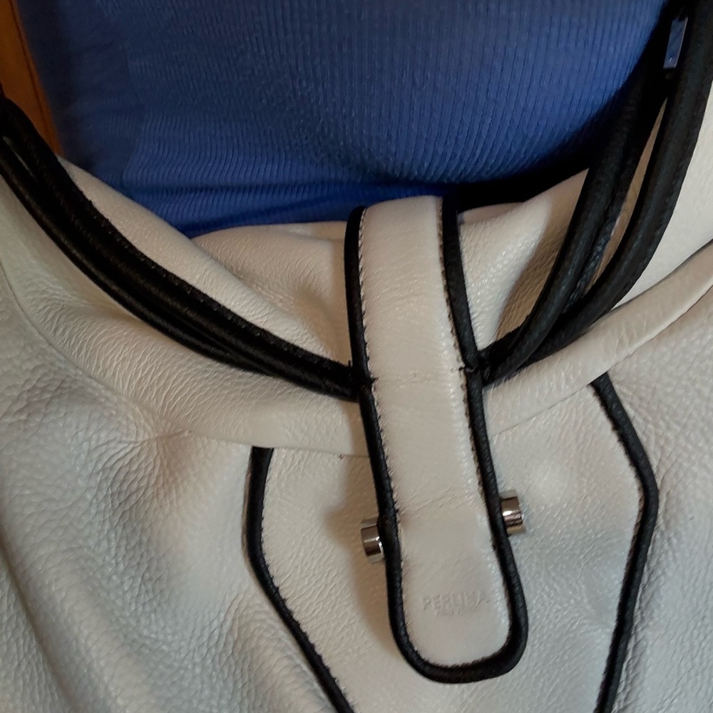 Perlina Black and White Shoulder Bag Modern Design - Picture 11 of 15